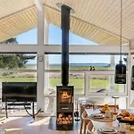 בית נופש Eltje - 4km From The Sea By Interhome