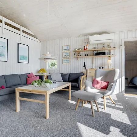 Ferienhaus Eltje - 4km From The Sea By Interhome *